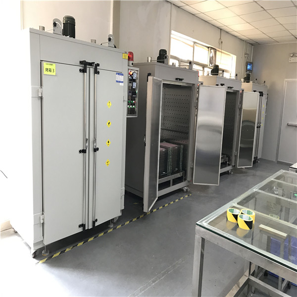 鼓风干燥箱外观图